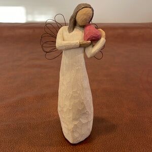 Like New Angel of the Heart Willow Tree Figurine